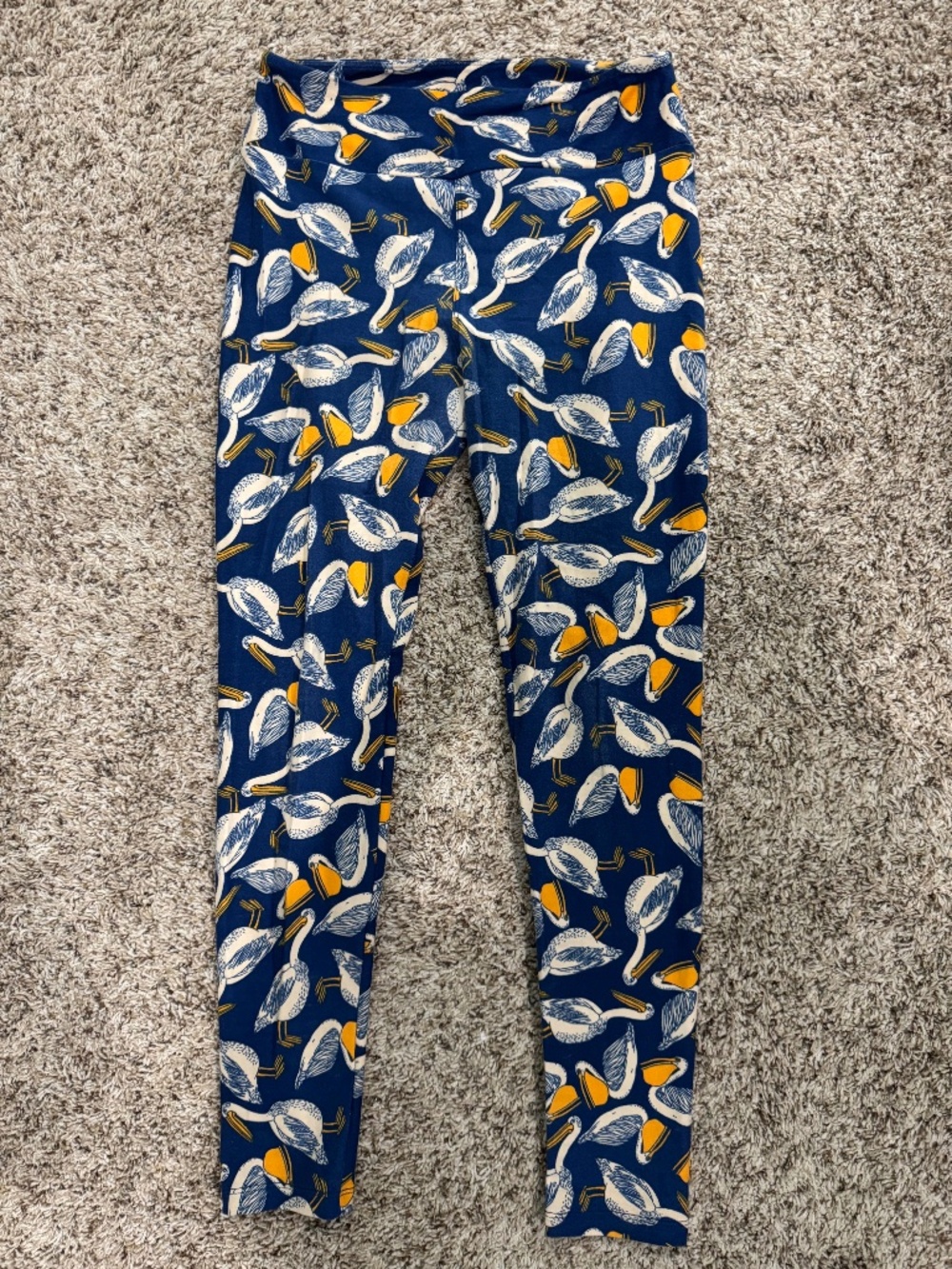 LuLaRoe white/yellow pelican leggings blue background OS fits 2-10